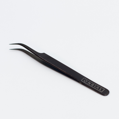 Gebogene schwarze perlenpinzette für den trockner - onrial.de
